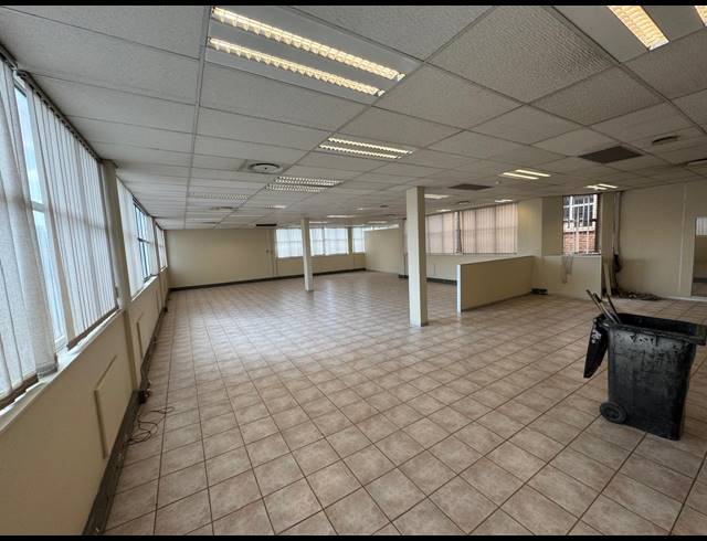 1,245M² WAREHOUSE TO LET IN WYNBERG